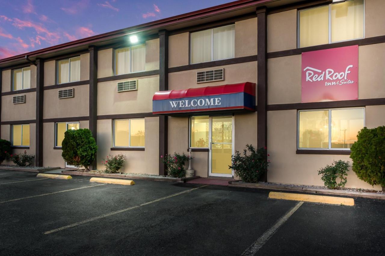 Red Roof Inn & Suites Wapakoneta Екстериор снимка